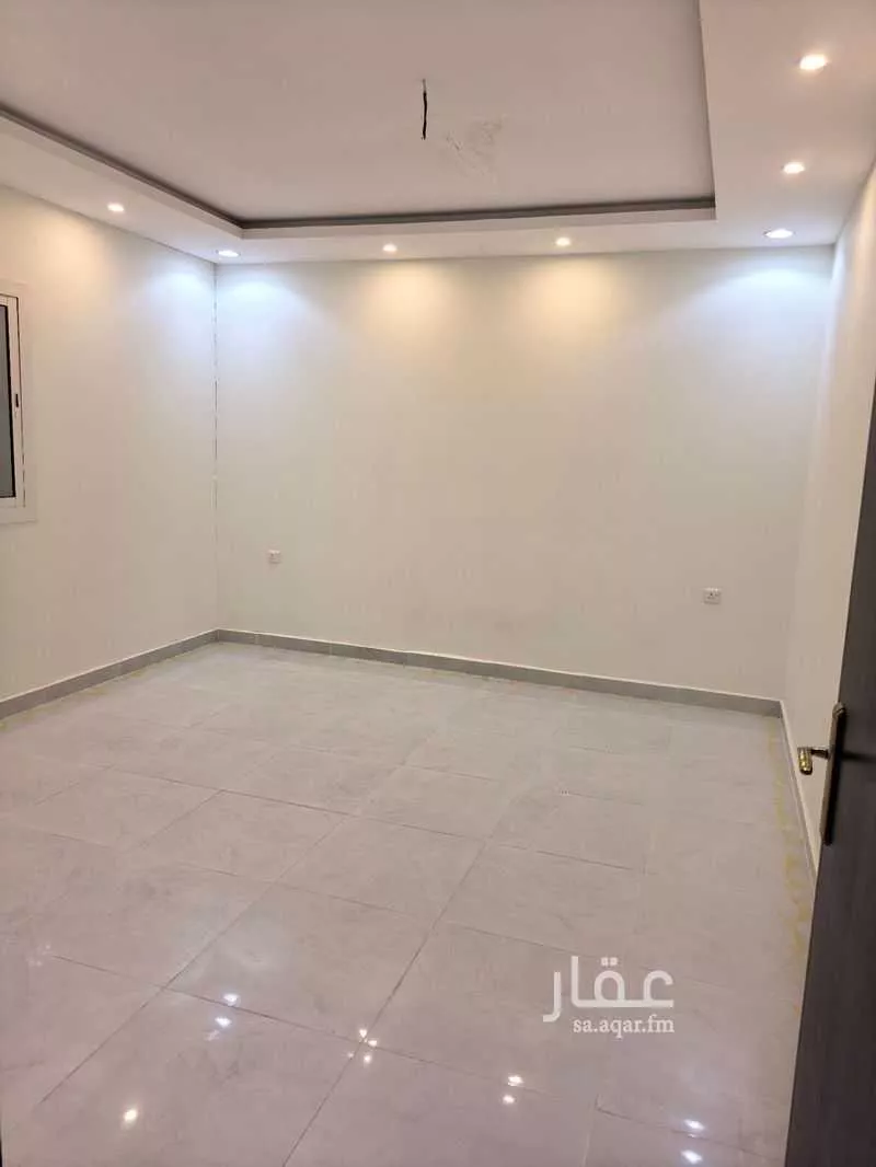 عمارة 600 م² في الملك فهد 18