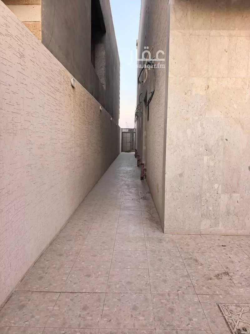عمارة 600 م² في الملك فهد 24