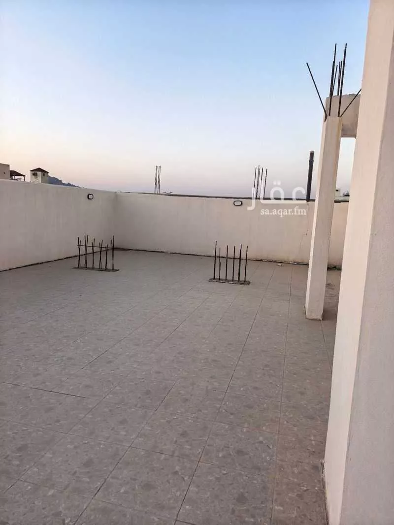 عمارة 600 م² في الملك فهد 25