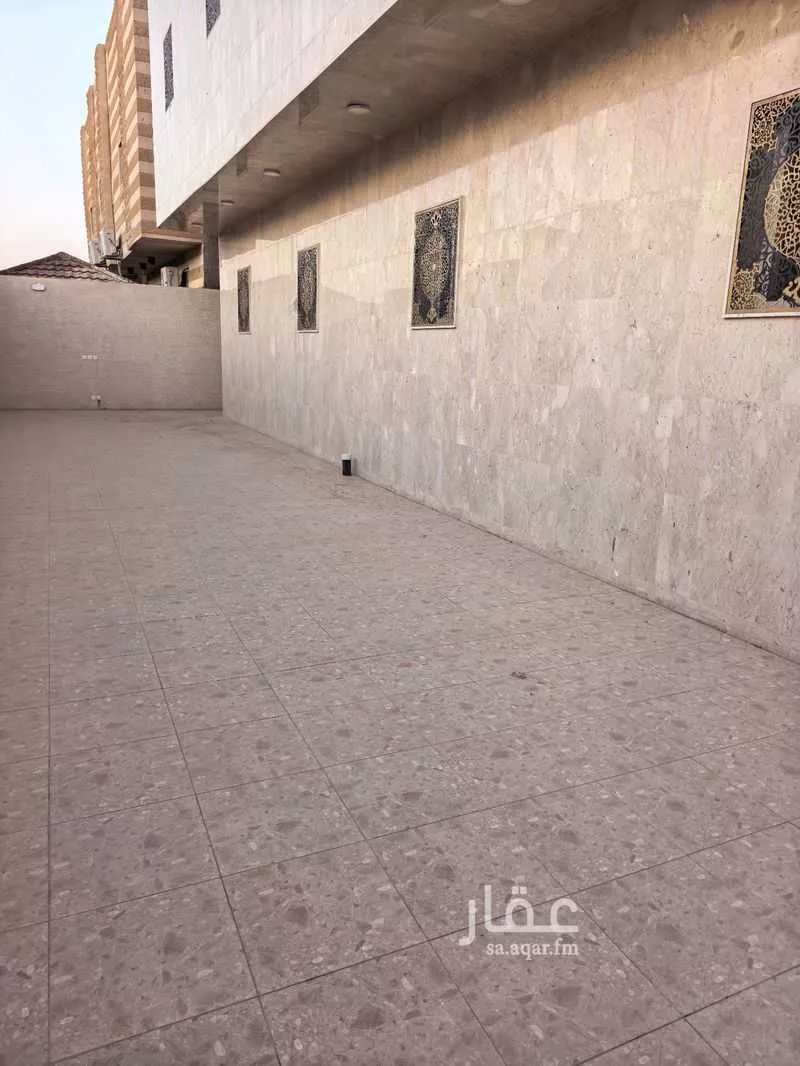 عمارة 600 م² في الملك فهد 26