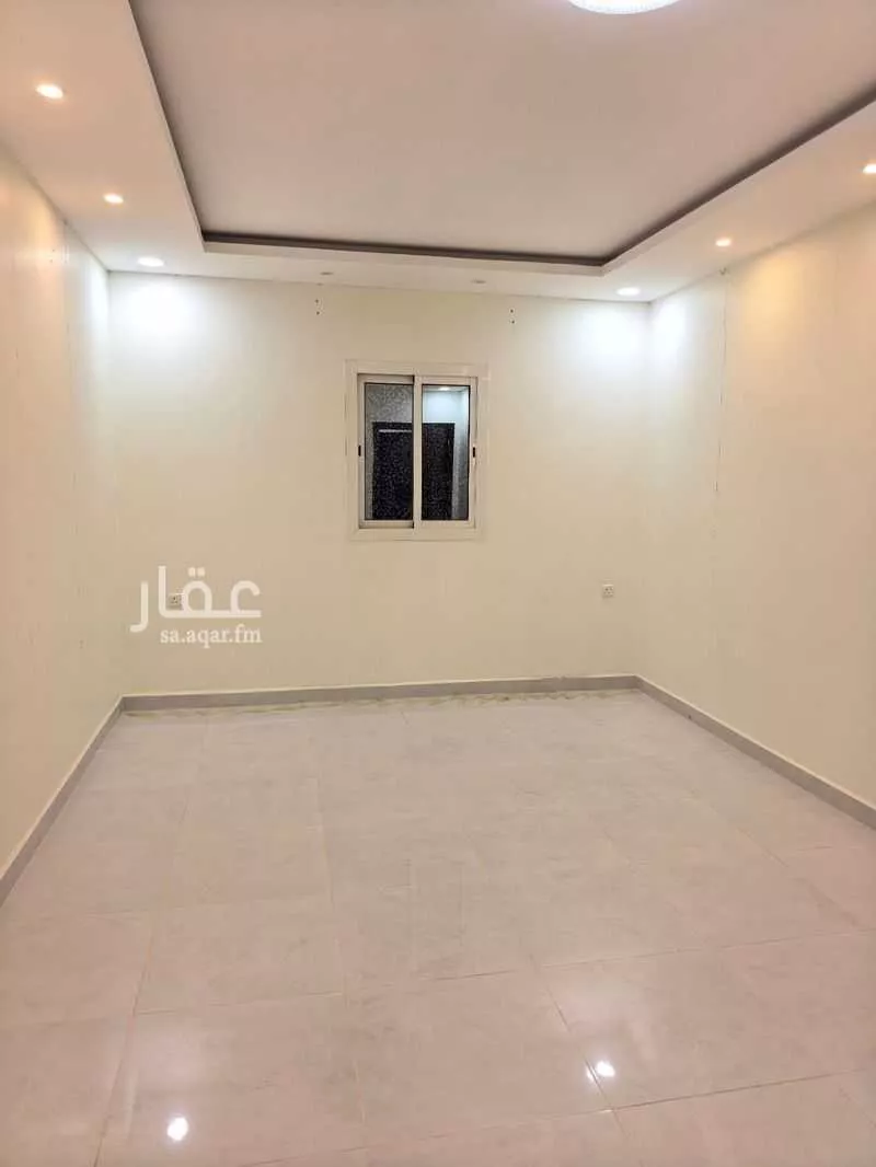 عمارة 600 م² في الملك فهد 8