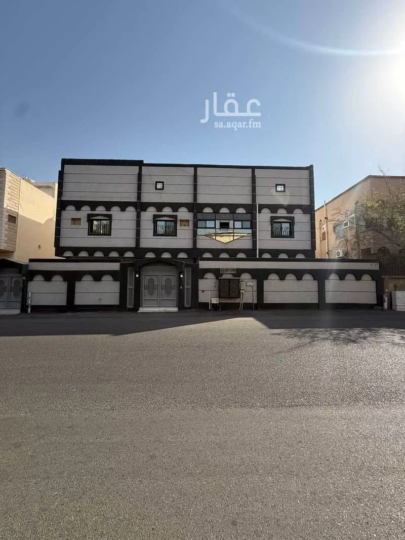 عمارة 480 م² في الخالدية 3
