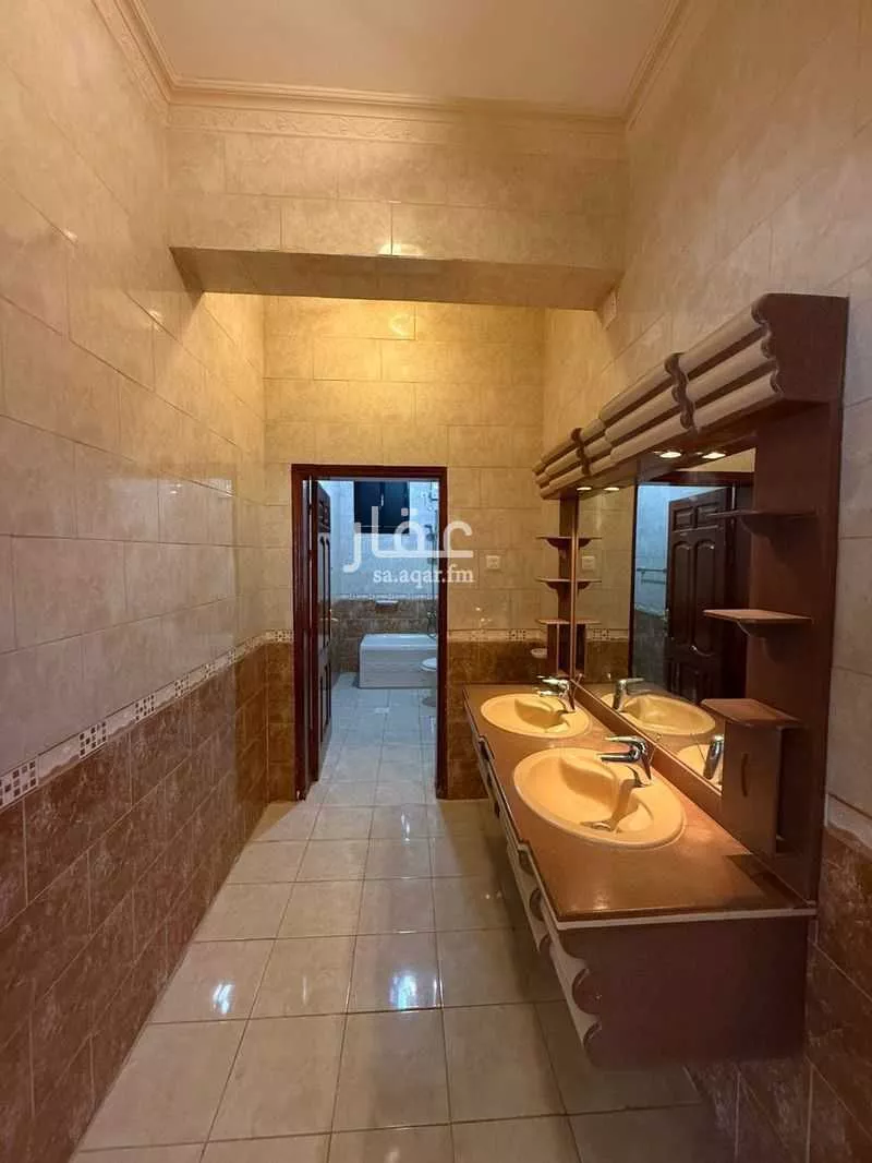 عمارة 480 م² في الخالدية 6