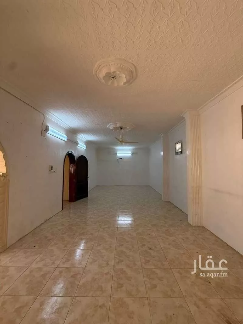 عمارة 480 م² في الخالدية 7