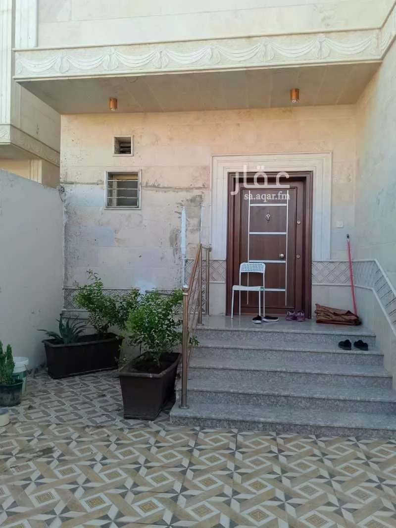 عمارة 336 م² في الدفاع 4