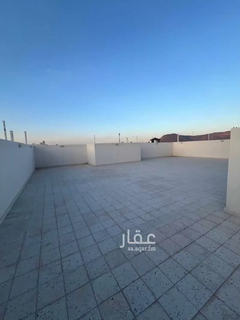 عمارة 600 م² في ورقان 2
