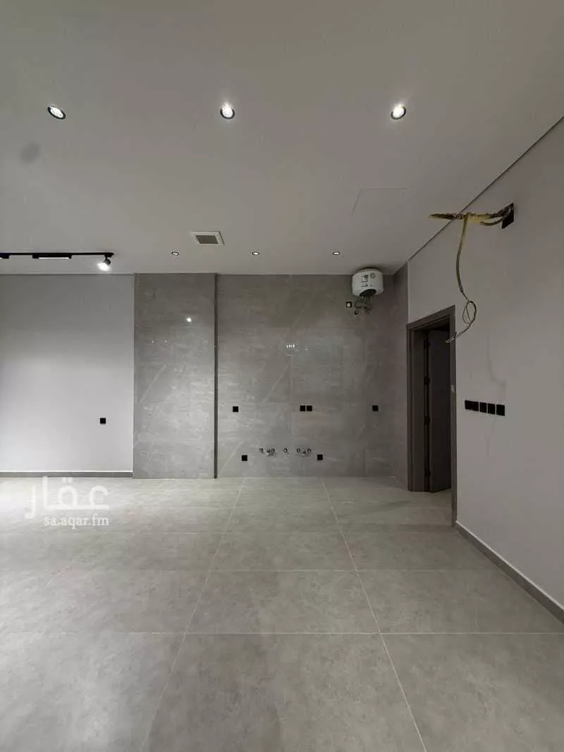600 sqm building in Ayn Al Khayf 11