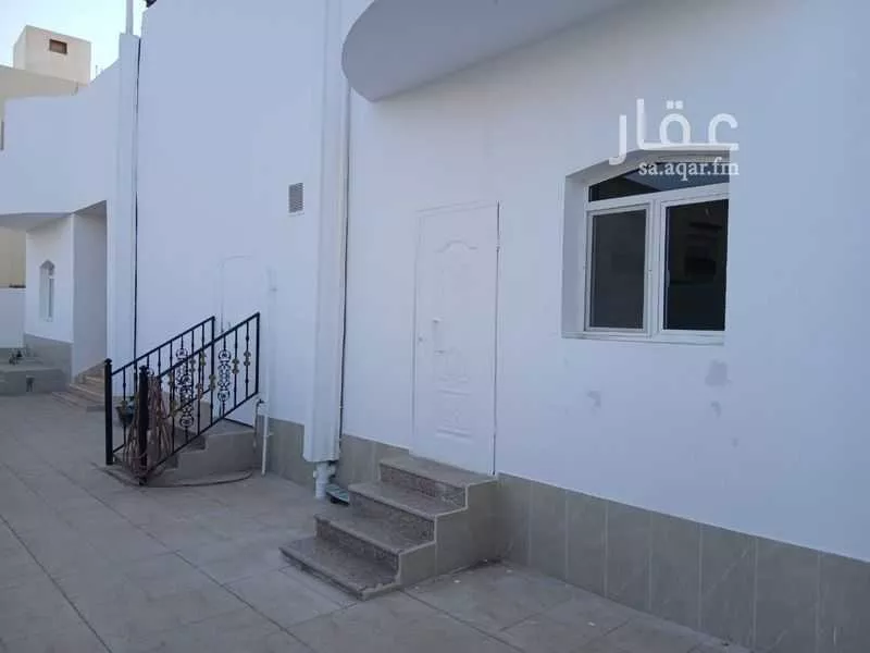 عمارة 572 م² في مهزور 6