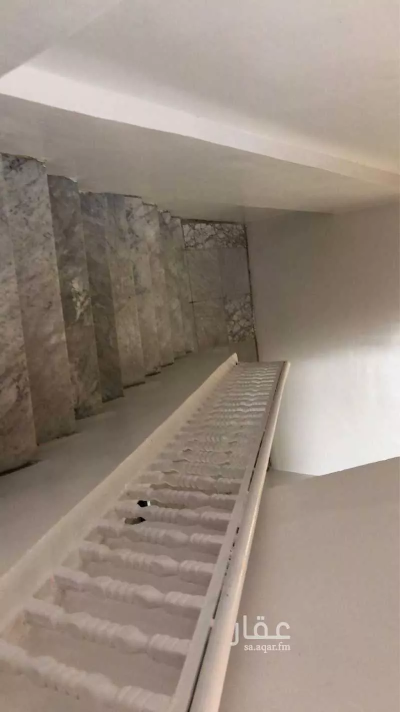 عمارة 122 م² في العنابس 4