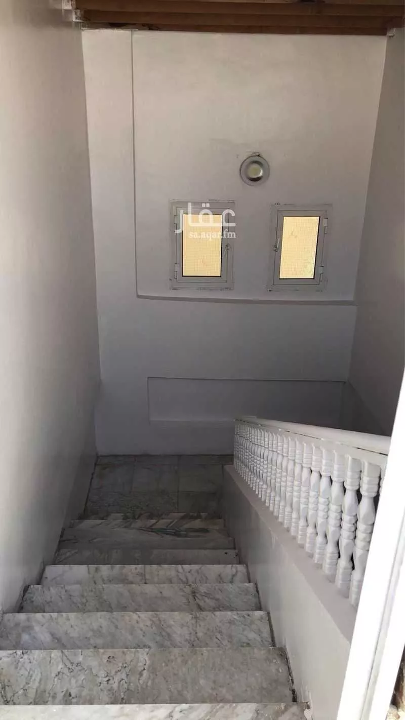 عمارة 122 م² في العنابس 5