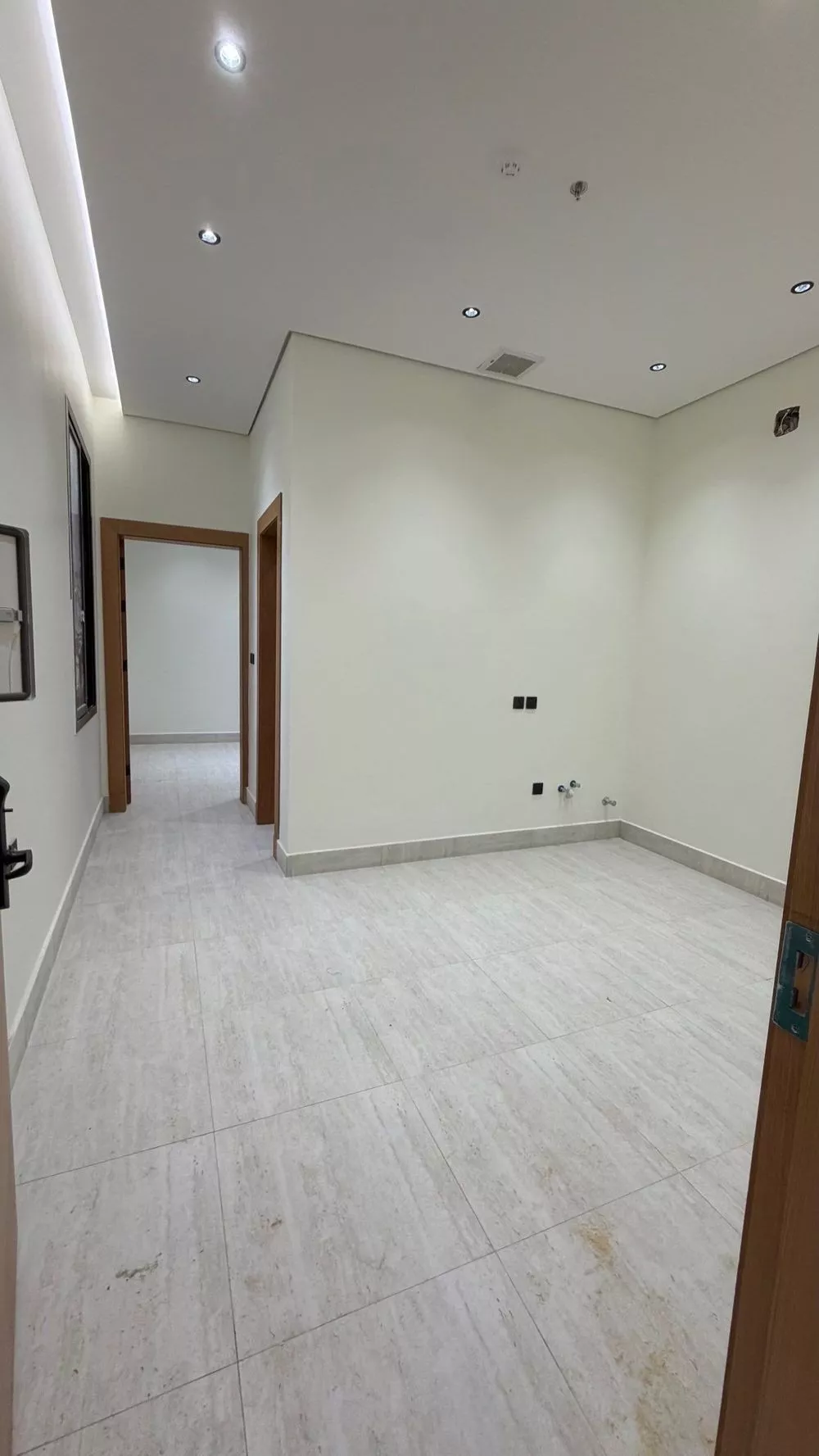 22 bedroom building in Dhahrat Laban, Riyadh 8