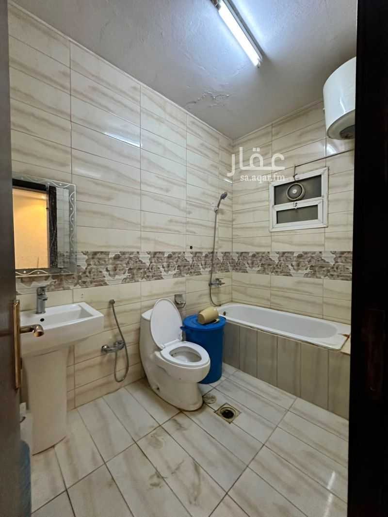 3 bedroom building in Al Qairawan, Riyadh 10