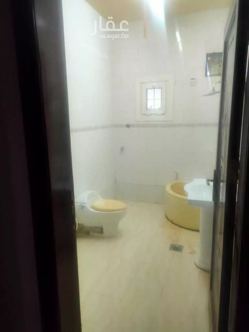 400 sqm building in Al Aziziyah 7