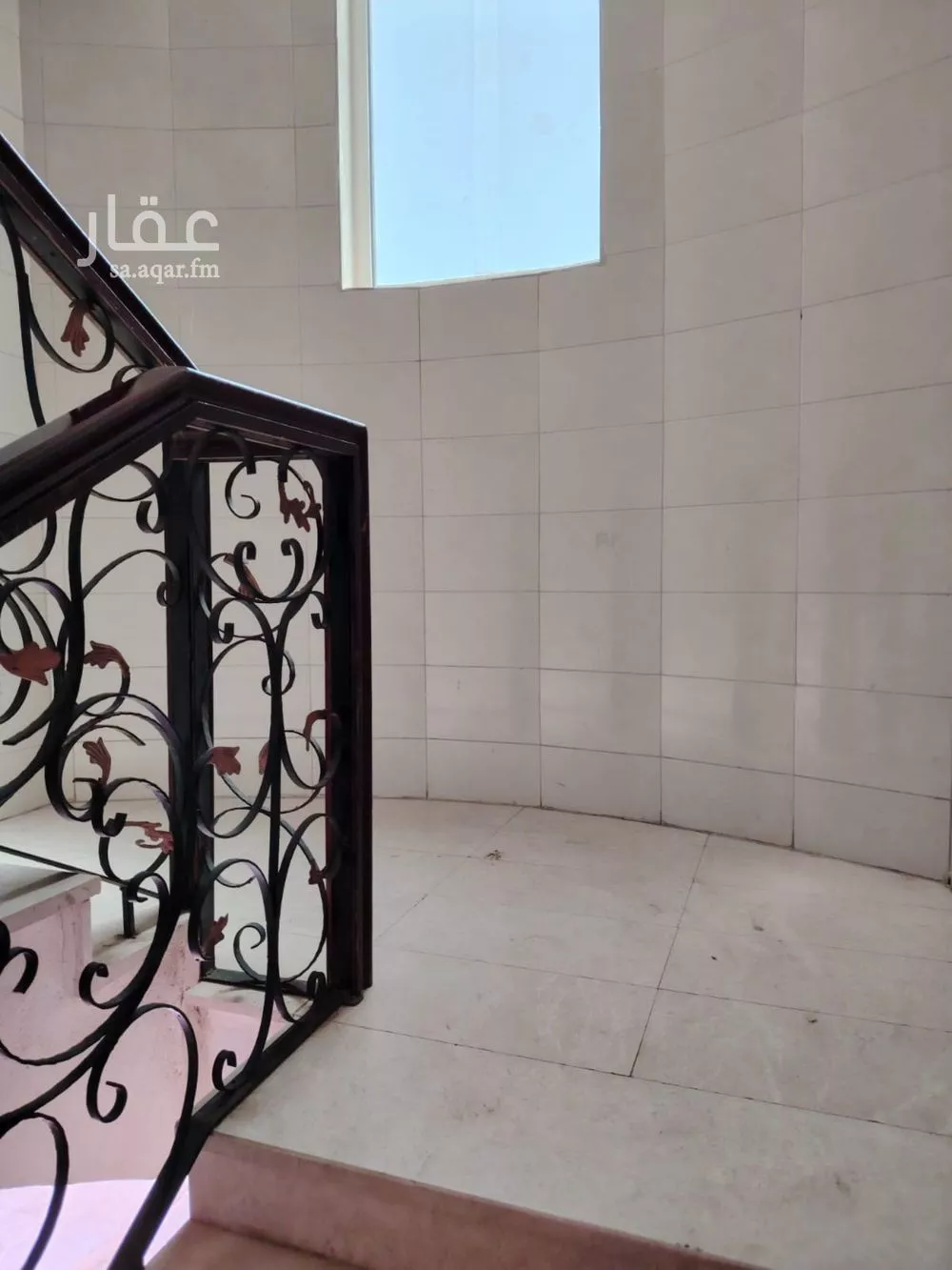 عمارة 687 م² في السلام 7