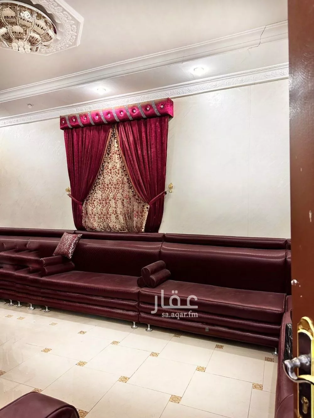 عمارة 245 م² في أبوكبير 4