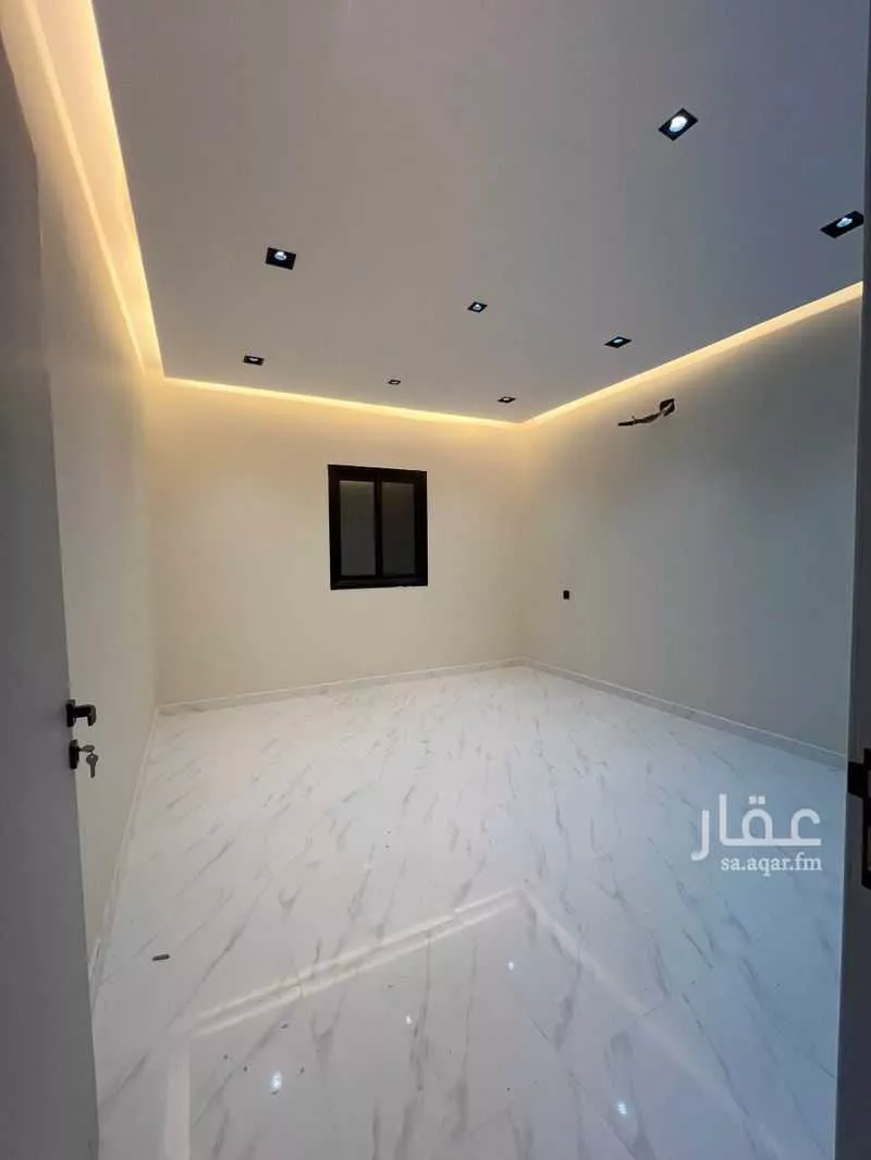 عمارة 348 م² في المطار 14