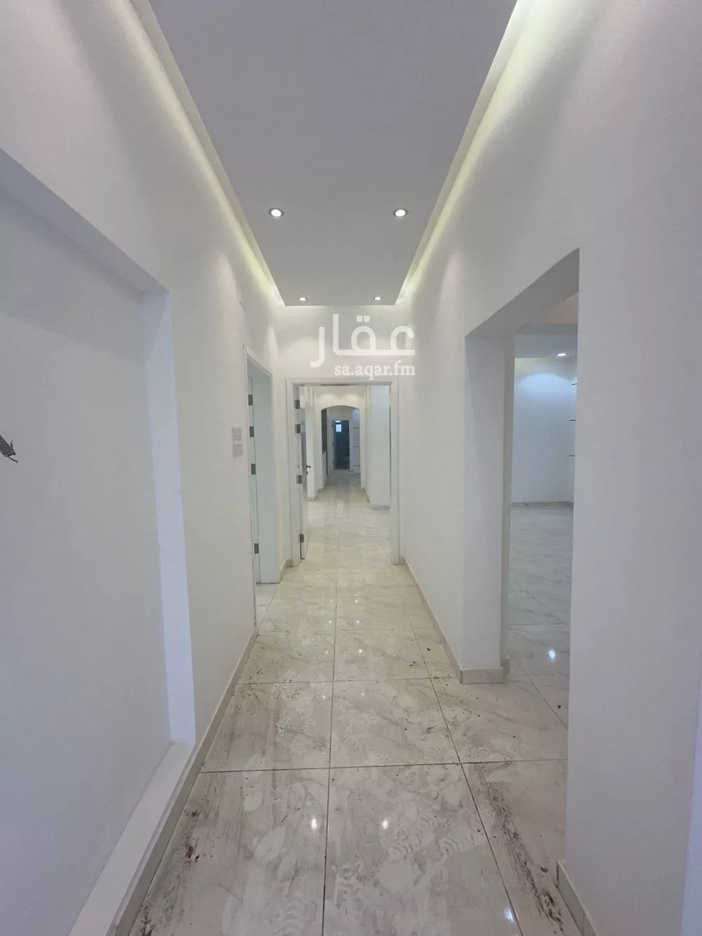 عمارة 295 م² في ذو الحليفة 6