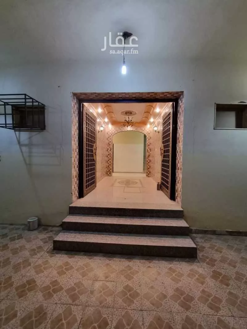 عمارة 673 م² في الدفاع 11