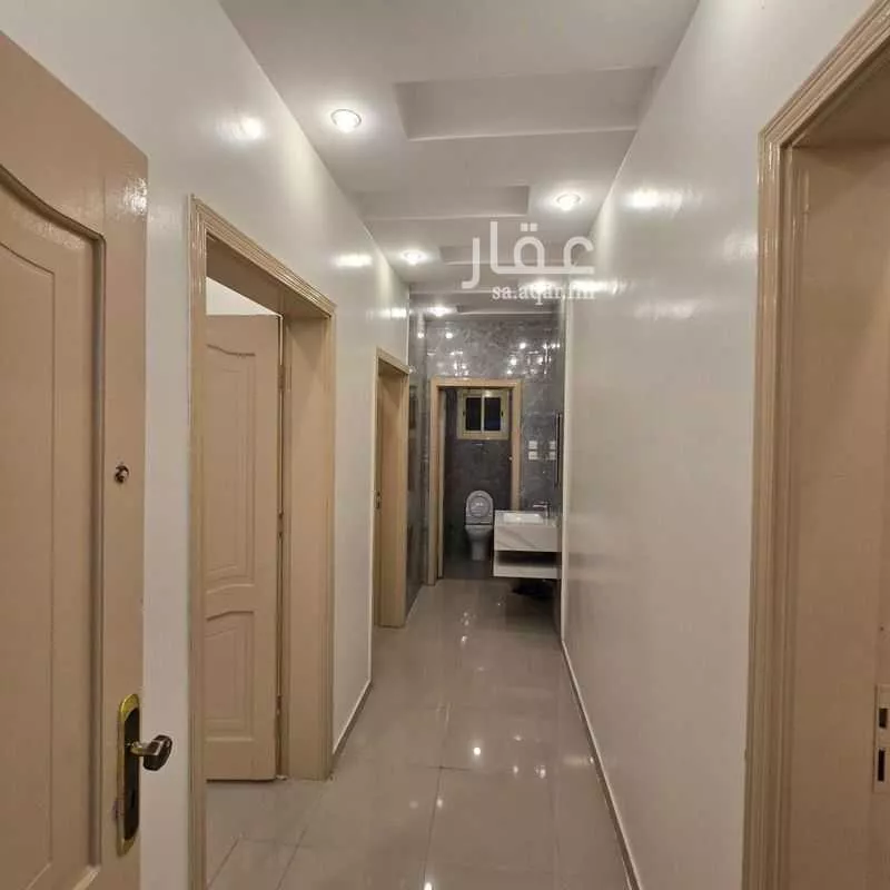 عمارة 673 م² في الدفاع 14