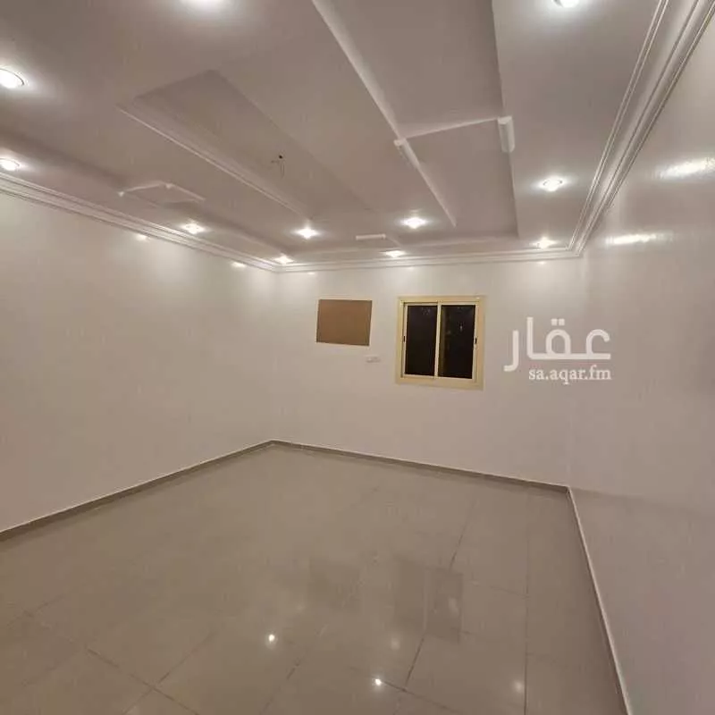 عمارة 673 م² في الدفاع 16