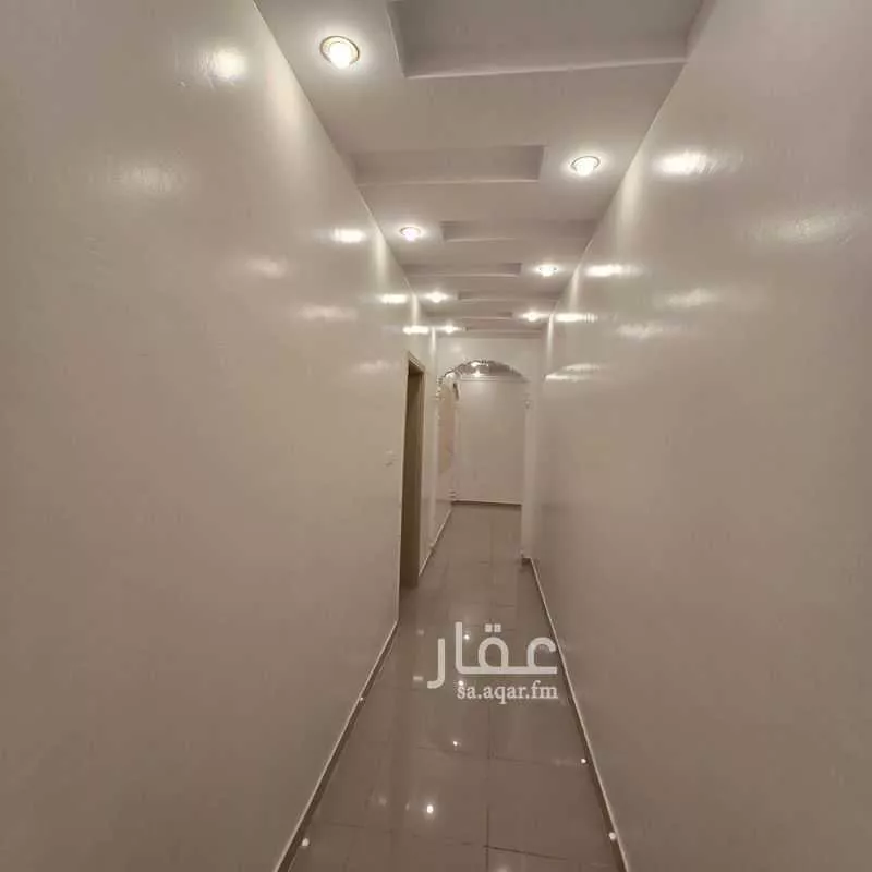 عمارة 673 م² في الدفاع 25