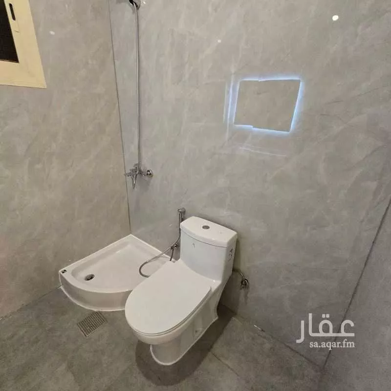 عمارة 673 م² في الدفاع 27