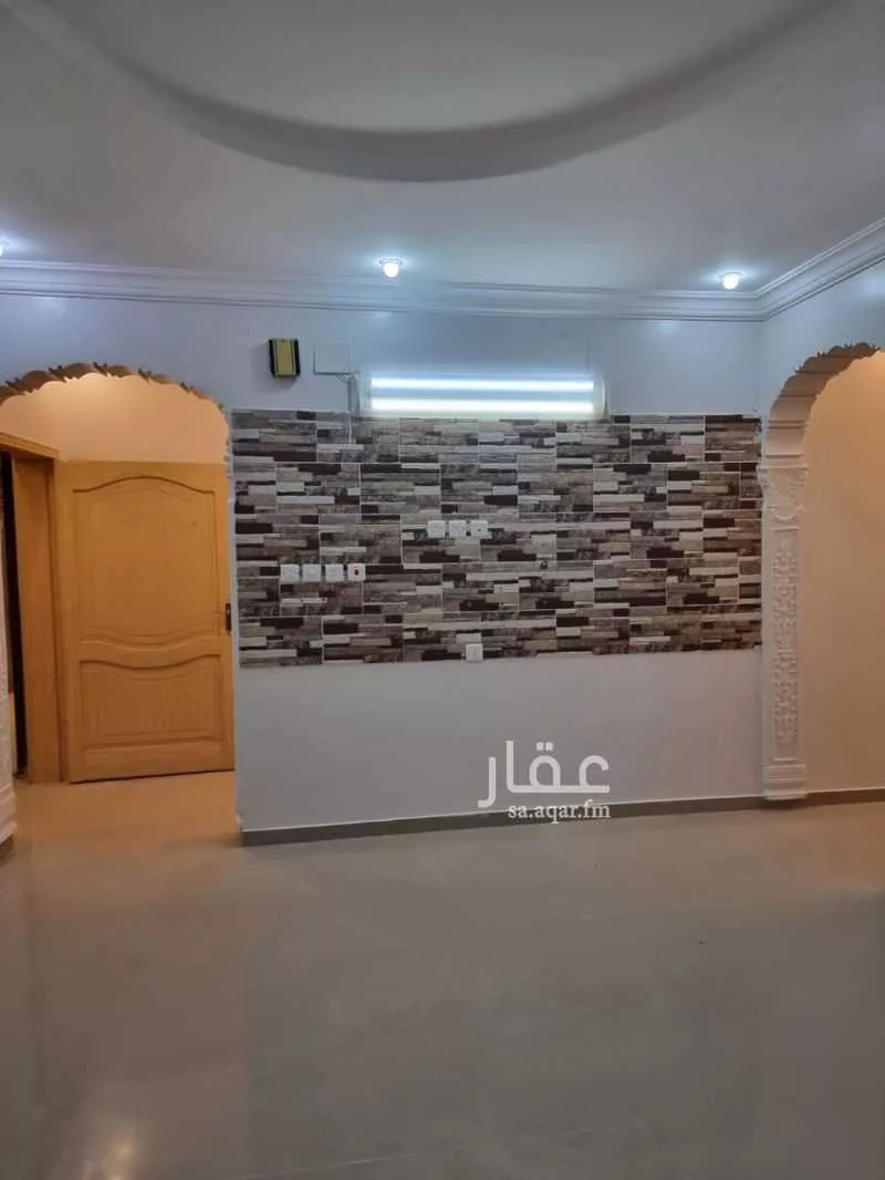 عمارة 673 م² في الدفاع 4