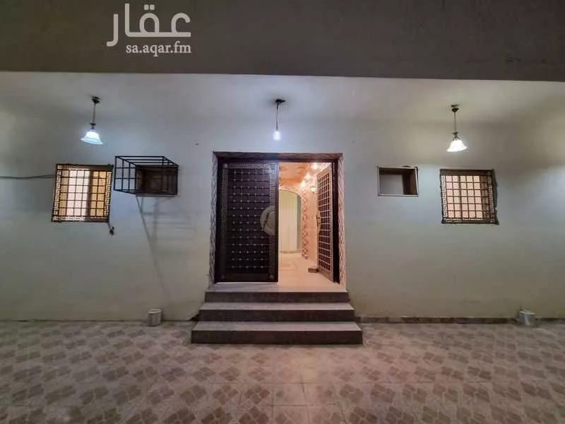 عمارة 673 م² في الدفاع 8