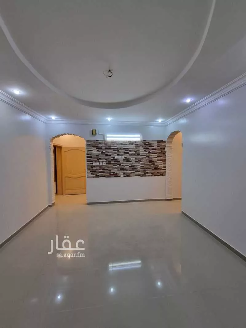 عمارة 673 م² في الدفاع 9