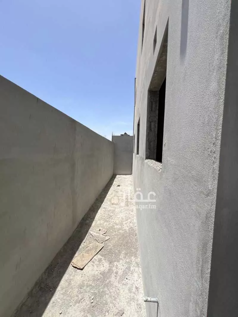 عمارة 500 م² في المطار 6