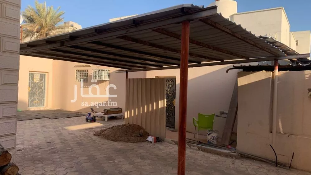 عمارة 819 م² في البركة 8
