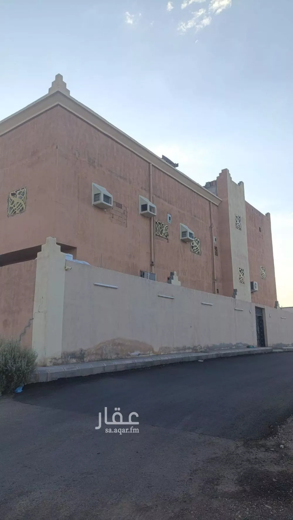 646 sqm building in Warqan 3
