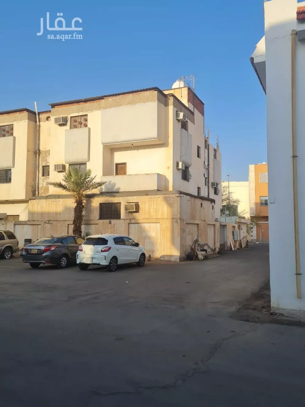 عمارة 399 م² في شظاة 4