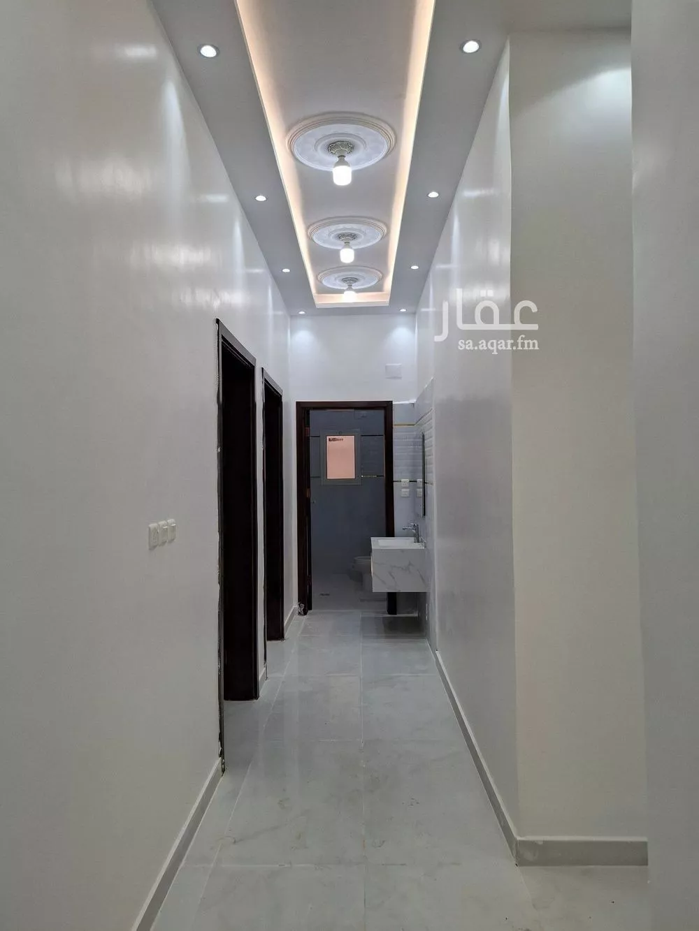 عمارة 550 م² في الملك فهد 16
