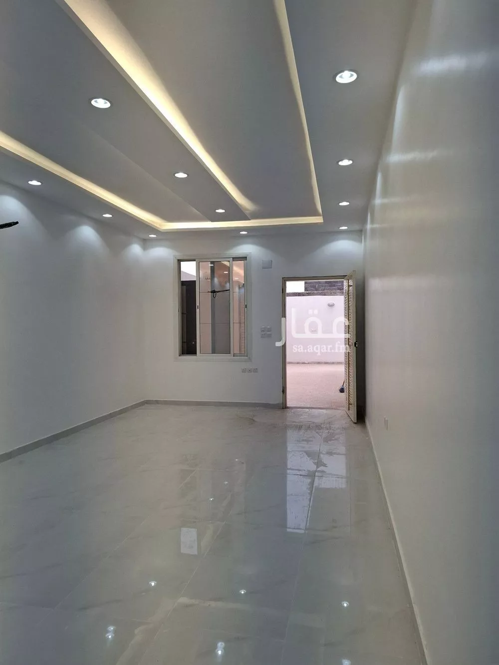 عمارة 550 م² في الملك فهد 17