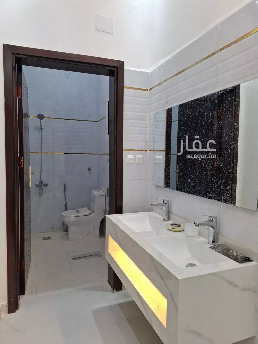 عمارة 550 م² في الملك فهد 6