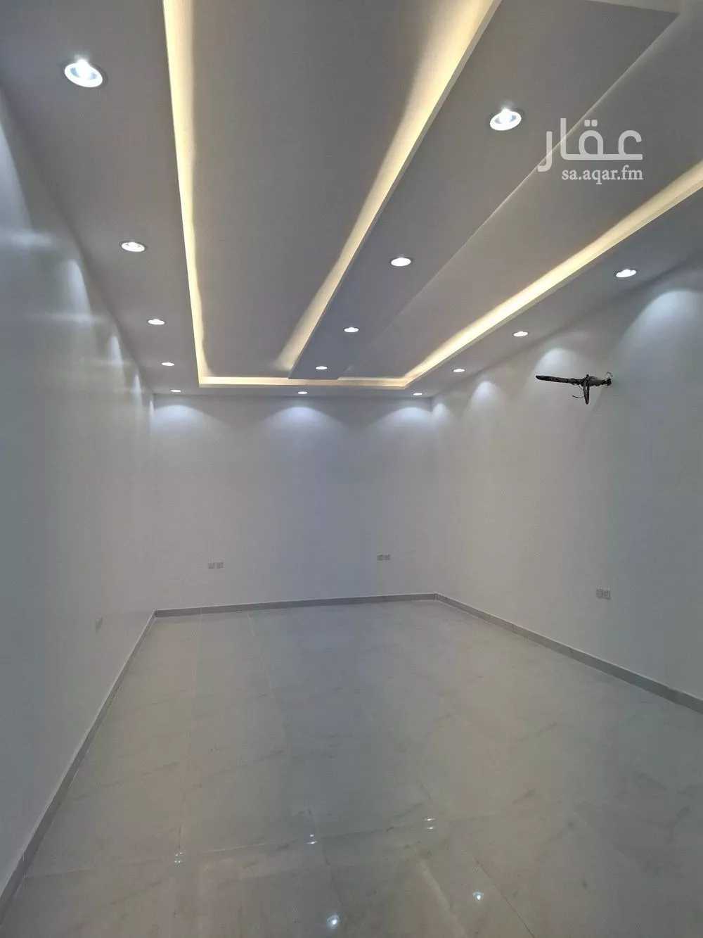 عمارة 550 م² في الملك فهد 9