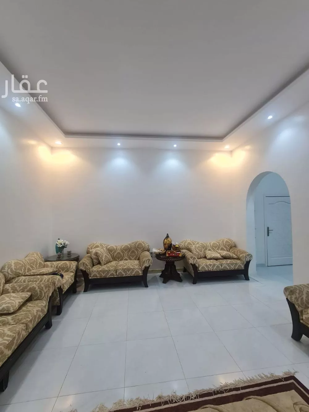 عمارة 1200 م² في رهط 3