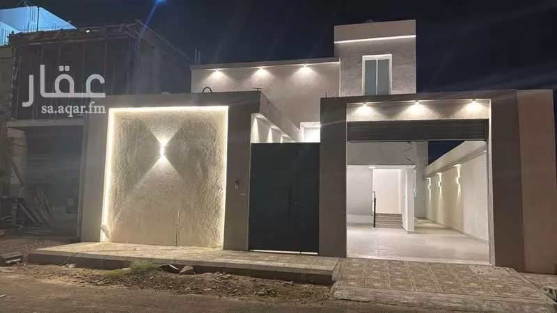 318 sqm building in Abu Kabeer 2
