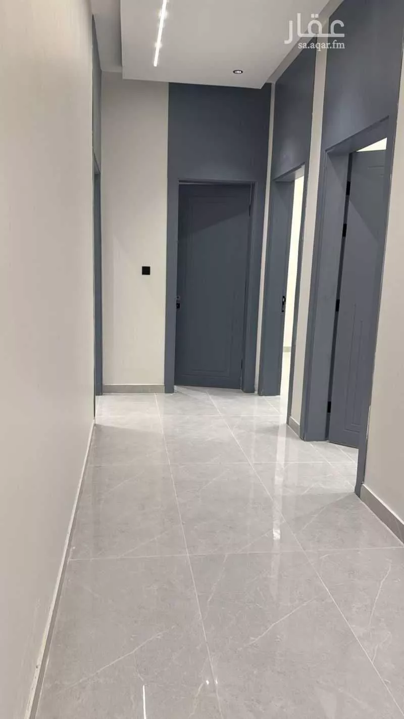 318 sqm building in Abu Kabeer 8