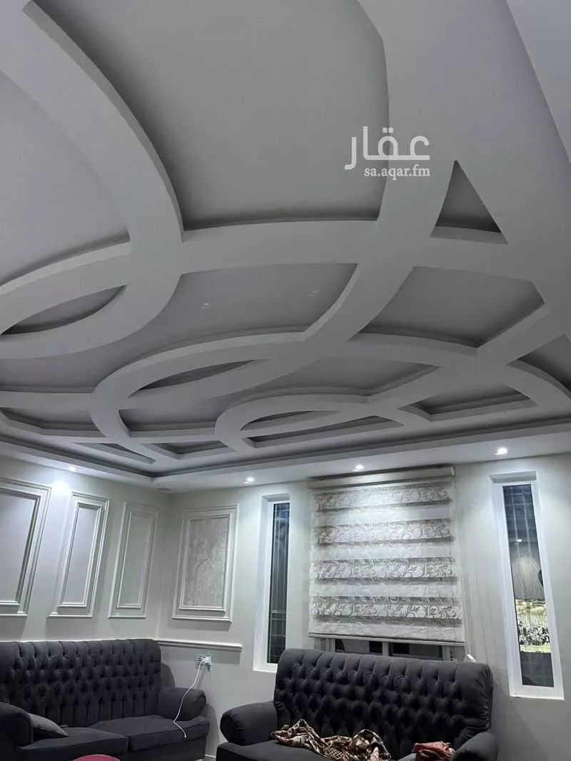 عمارة 828 م² في الجصة 9