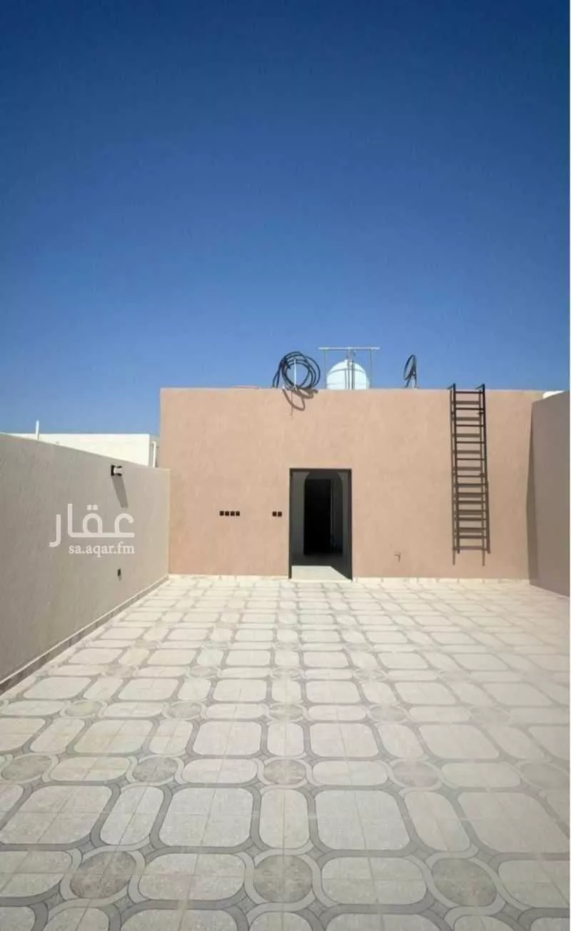 عمارة 160 م² في المطار 10