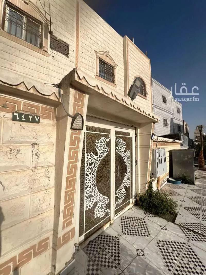 عمارة 387 م² في التلعة 3