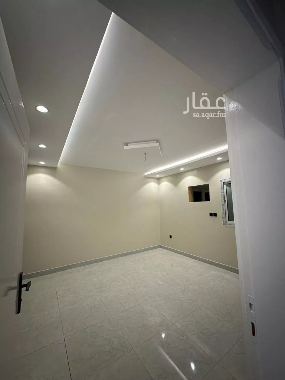 عمارة 510 م² في الدفاع 8
