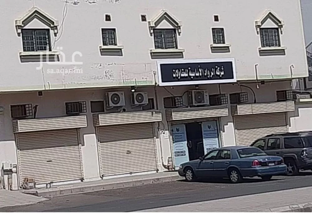 918 sqm building in Al Mab'outh 2