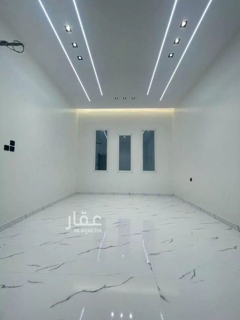 300 sqm building in Abu Kabeer 3