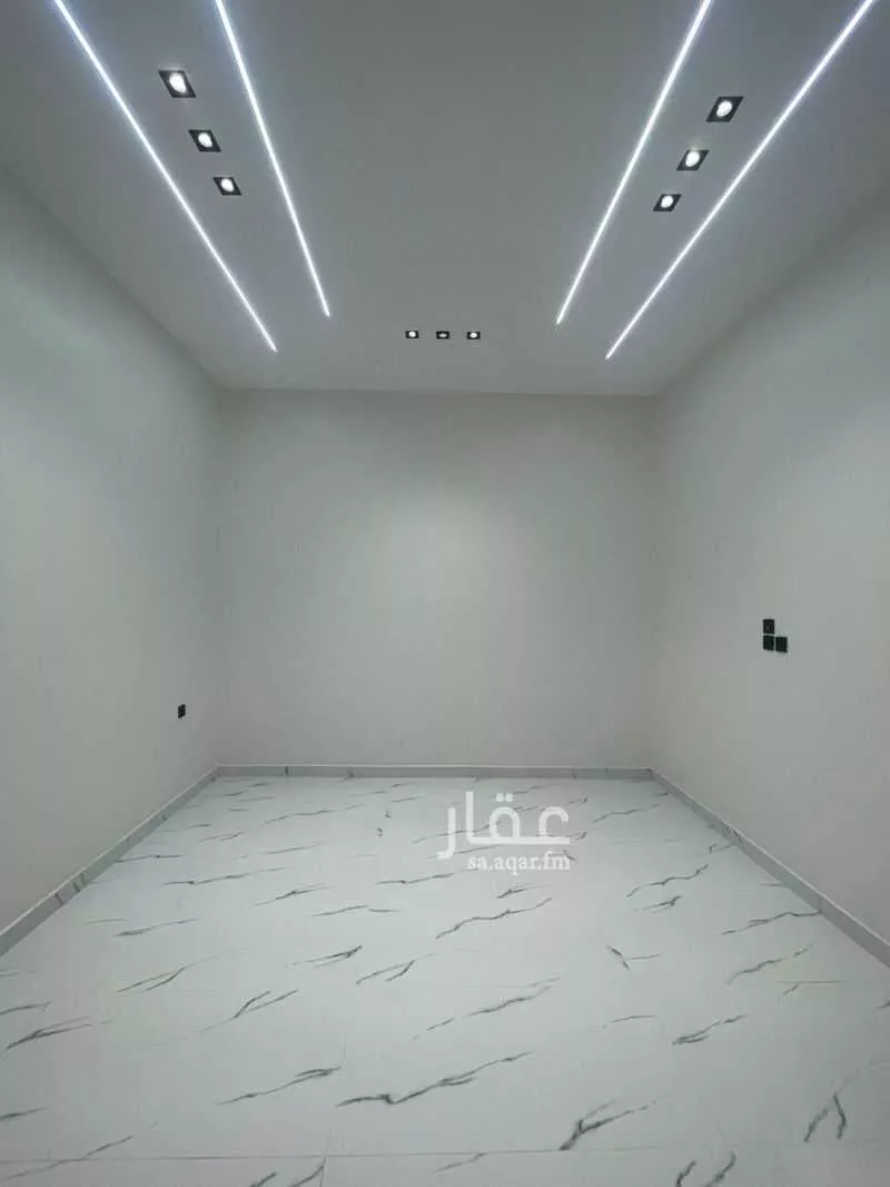 300 sqm building in Abu Kabeer 8