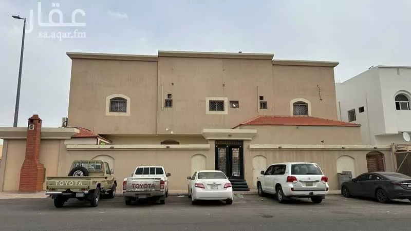 عمارة 640 م² في العزيزية 2