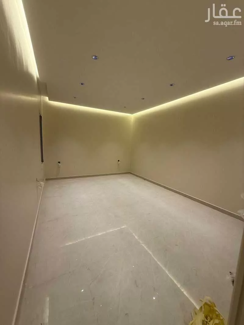 عمارة 540 م² في مذينب 8