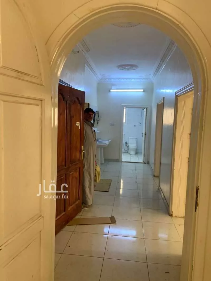385 sqm building in Al Rayah 2